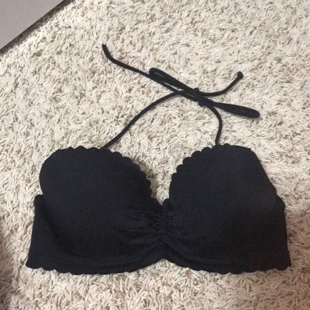 Victoria’s Secret bikini top